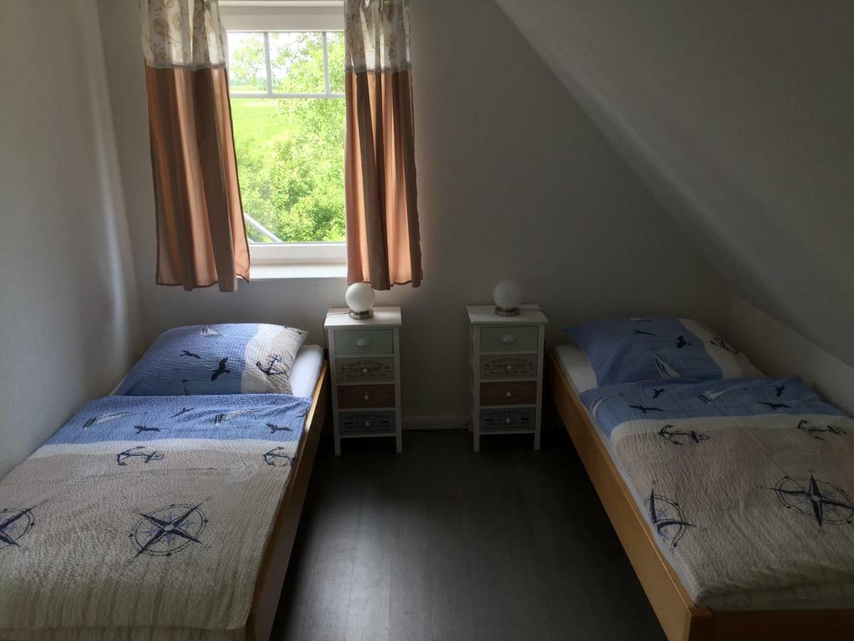 Ferienhaus-Hemmerdeich Oldenswort Екстериор снимка